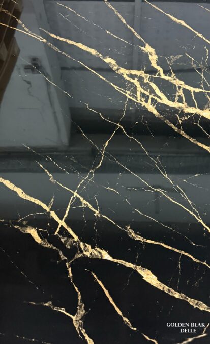 13 GOLDEN BLACK 1
